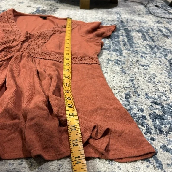 Torrid Burnt Orange Babydoll Crinkle Gauze Crinkle Short Sleeve Blouse Size 00 - Picture 8 of 8